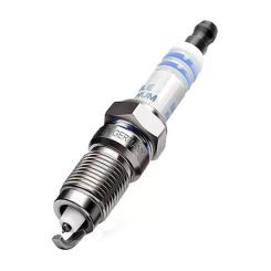 Свеча зажигания Bosch 0 242 229 699 Фото