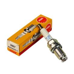 Свеча зажигания NGK 3967 BKR5EKB-11 Фото