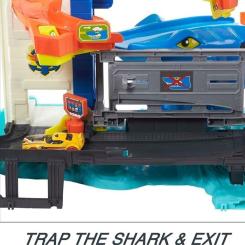 Автотрек Hot Wheels Бегство от лютой акулы Фото 5