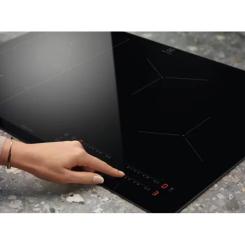 Варочная поверхность Electrolux EIV6340X Фото 4