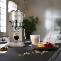 Рожковая кофеварка эспрессо DeLonghi EC 885 BG Фото 11