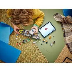 Конструктор LEGO City Преследование на полицейском катере Фото 8