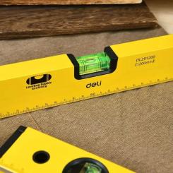 Уровень Deli строительный 1200 мм Фото 1