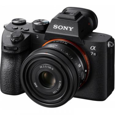 Объектив Sony 50mm, f/2.5 G для камер NEX Фото 7